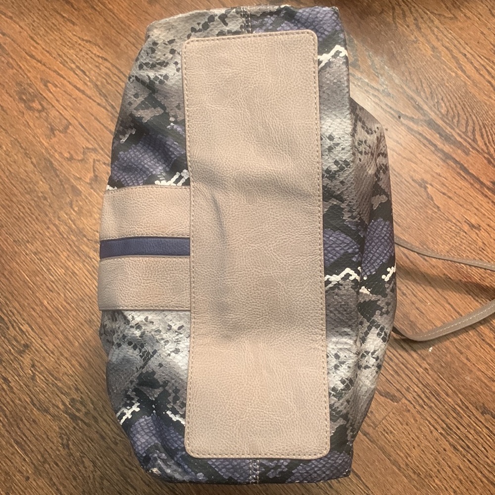 Rachel Roy Handbag - Picture 13 of 16